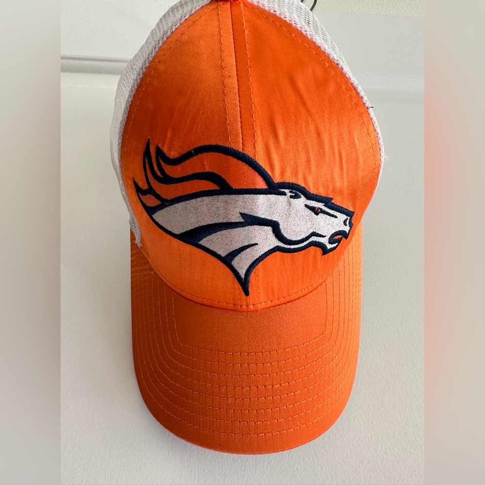 New Era Women’s Sparkle Denver Broncos Adjustable Cap